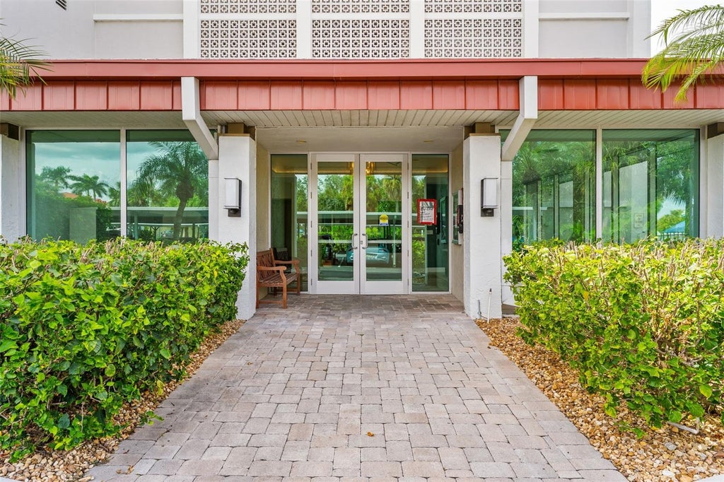 Photo of 1100 Imperial Drive #603, Sarasota, FL 34236 (MLS # A4708241)