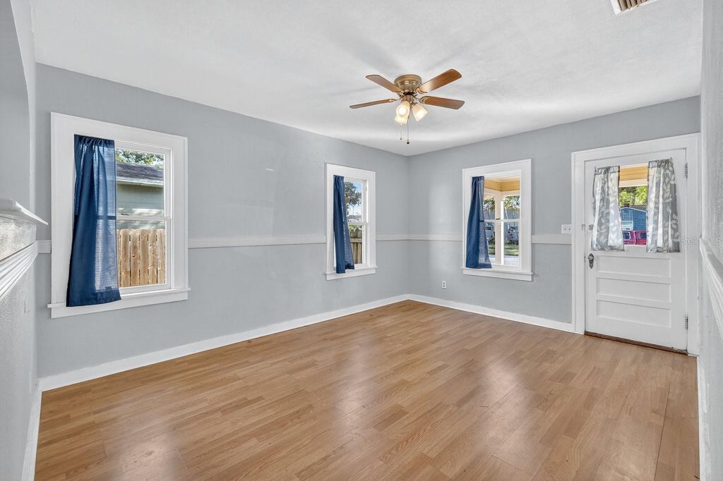 Photo of 2127 8th Avenue N, St Petersburg, FL 33713 (MLS # O6361619)