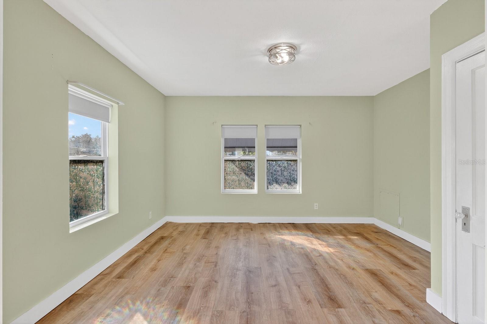 SUNSHINE PARK - Residential