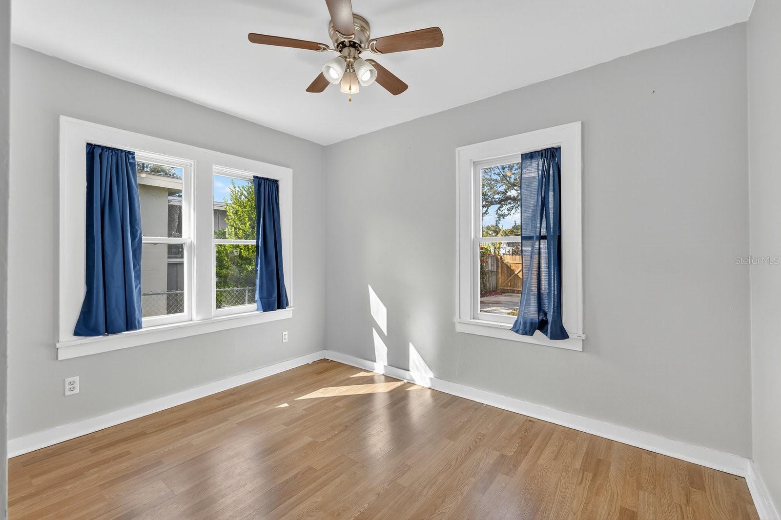 SUNSHINE PARK - Residential