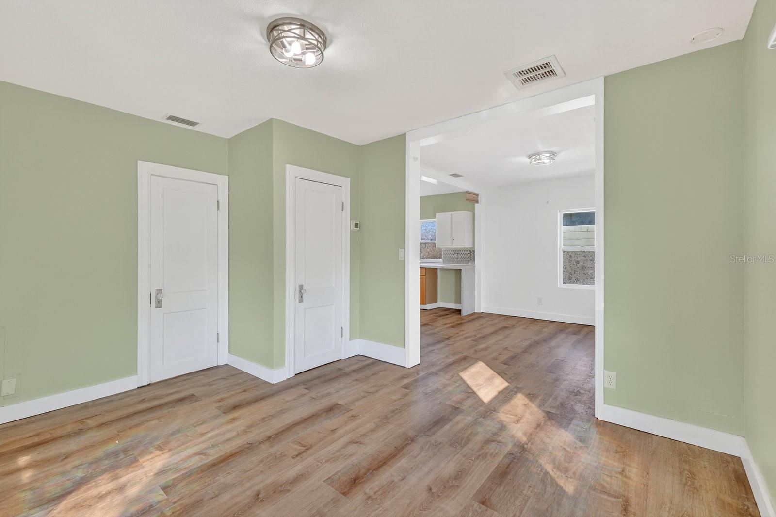 SUNSHINE PARK - Residential