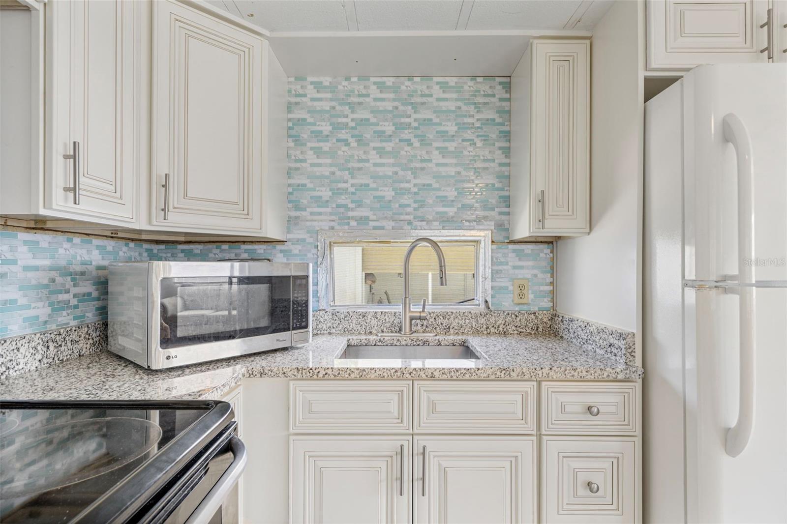 BRADENTON TROPICAL PALMS CO-OP - Residential