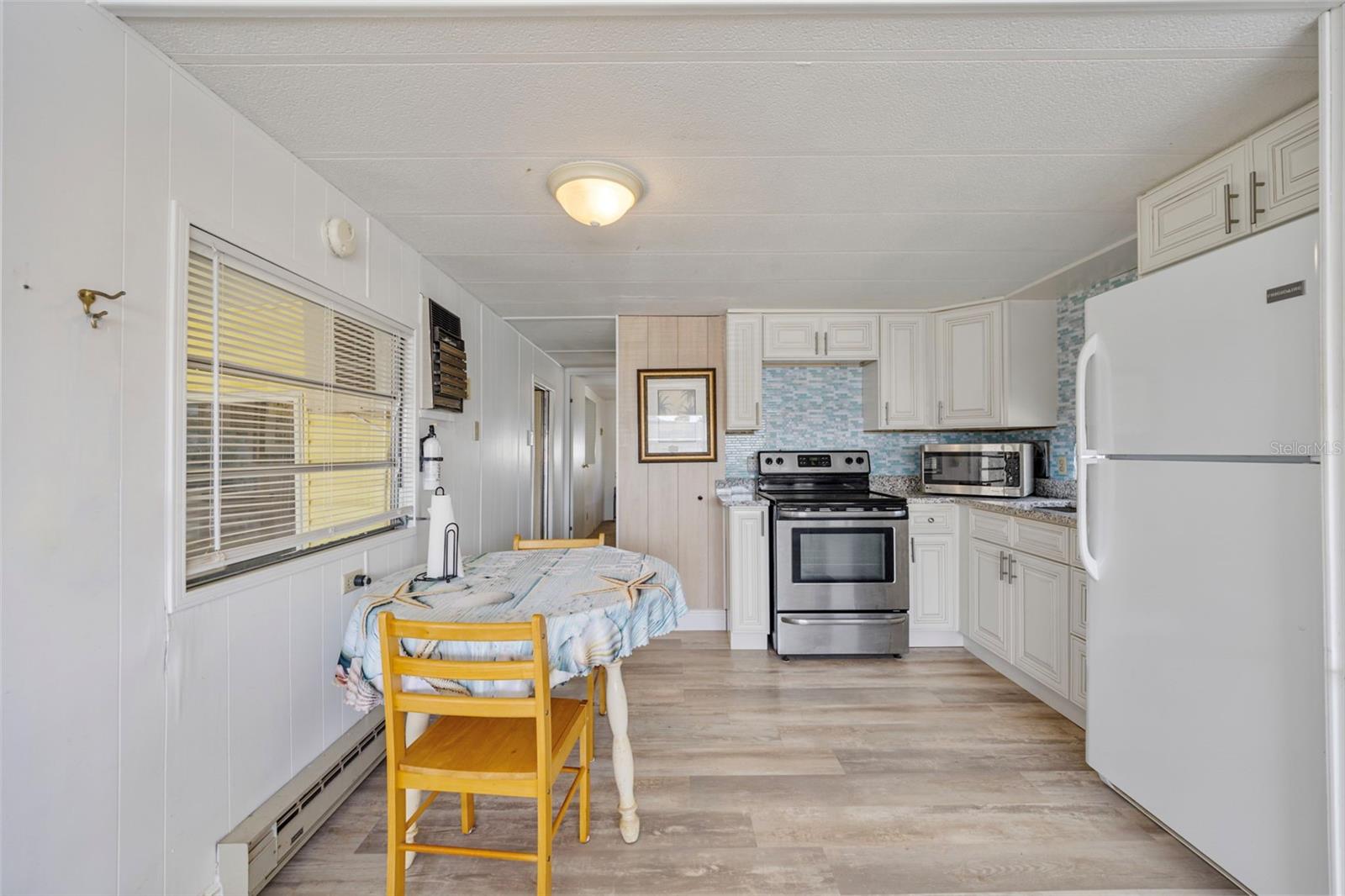 BRADENTON TROPICAL PALMS CO-OP - Residential