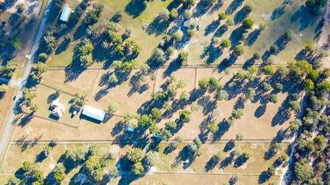 A home in DUNNELLON