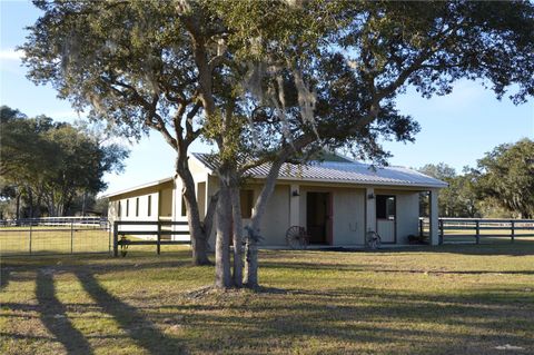 A home in DUNNELLON