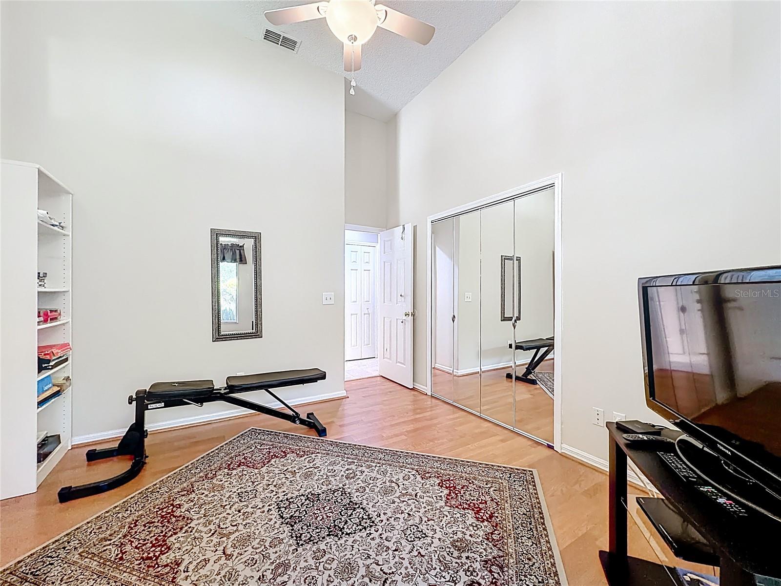 COURTYARDS & COACH HOMES - Residential