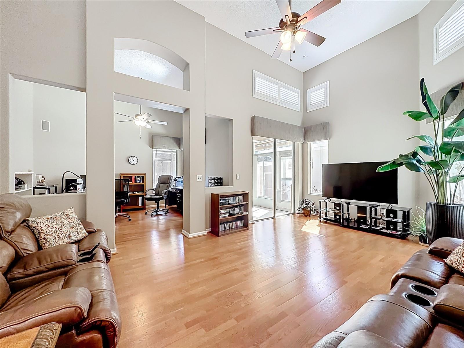 COURTYARDS & COACH HOMES - Residential