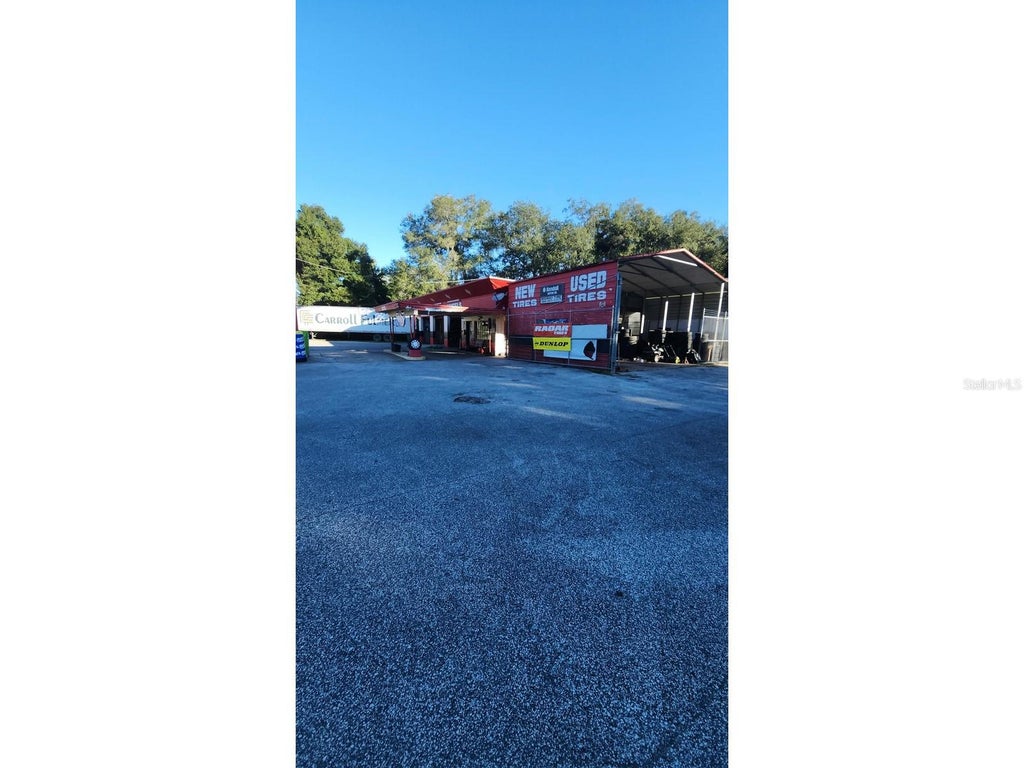 Photo of 3515 N Us Highway 17, Deland, FL 32720 (MLS # O6450643)