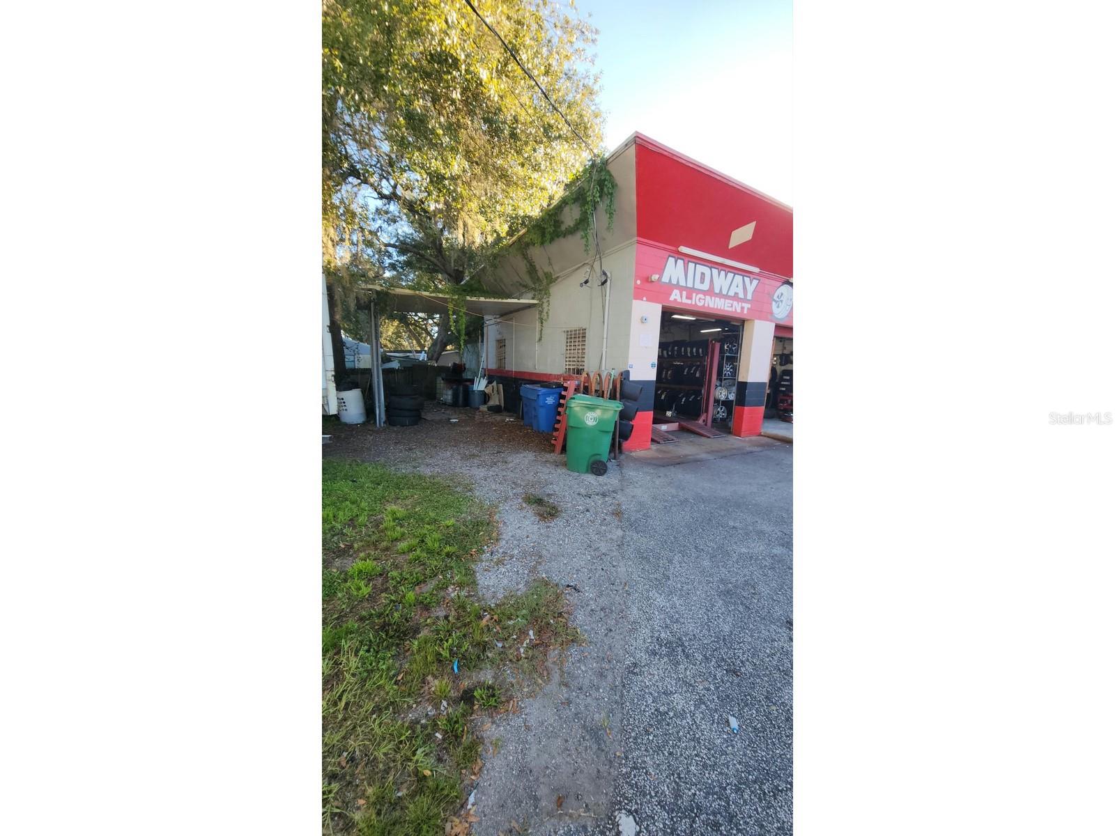 3515 N US HIGHWAY 17