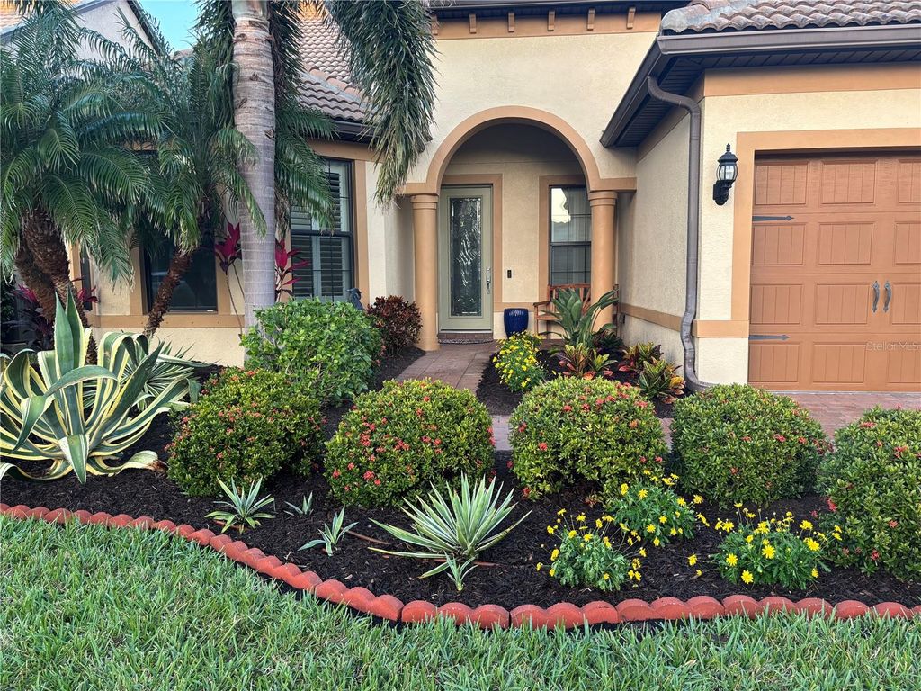 Photo of 5864 Snowy Egret Drive, Sarasota, FL 34238 (MLS # A4665645)