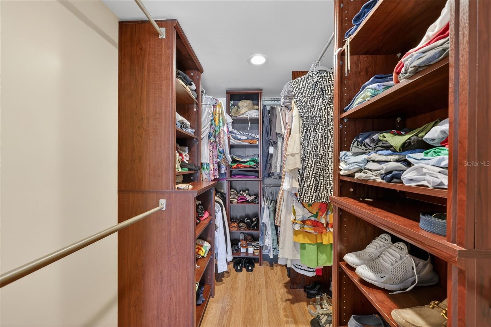 SKIFF HARBOUR TWNHS CONDO - Residential