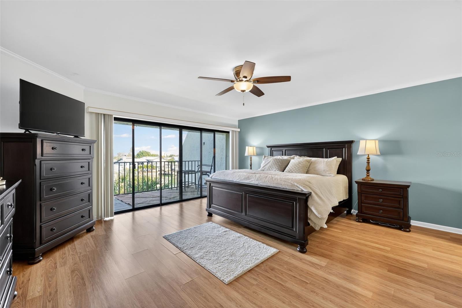 SKIFF HARBOUR TWNHS CONDO - Residential