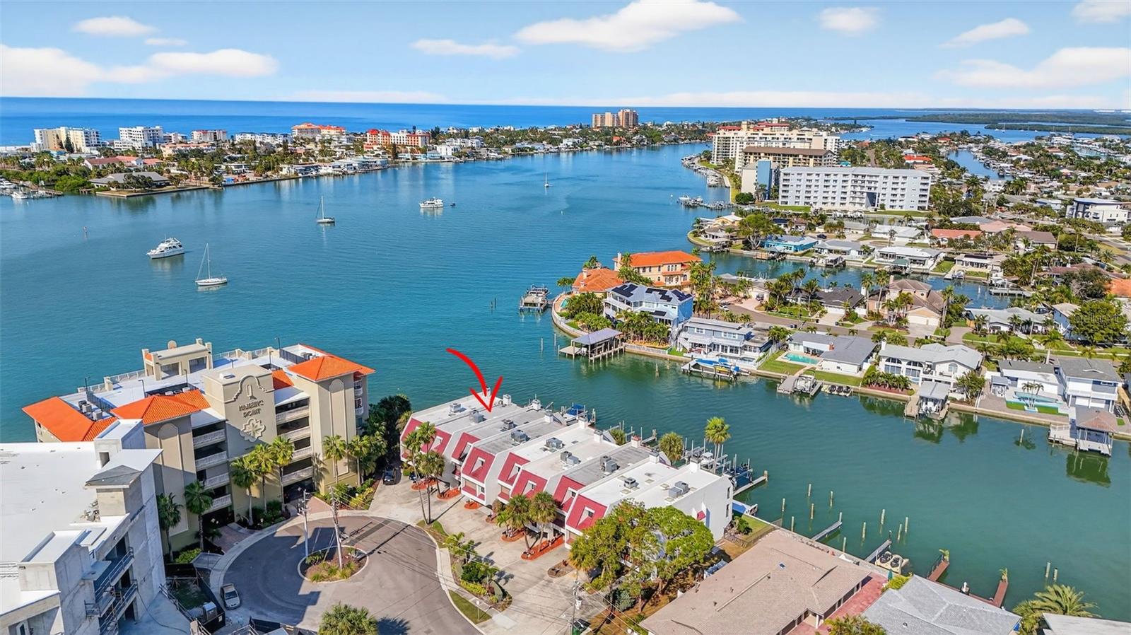 SKIFF HARBOUR TWNHS CONDO - Residential