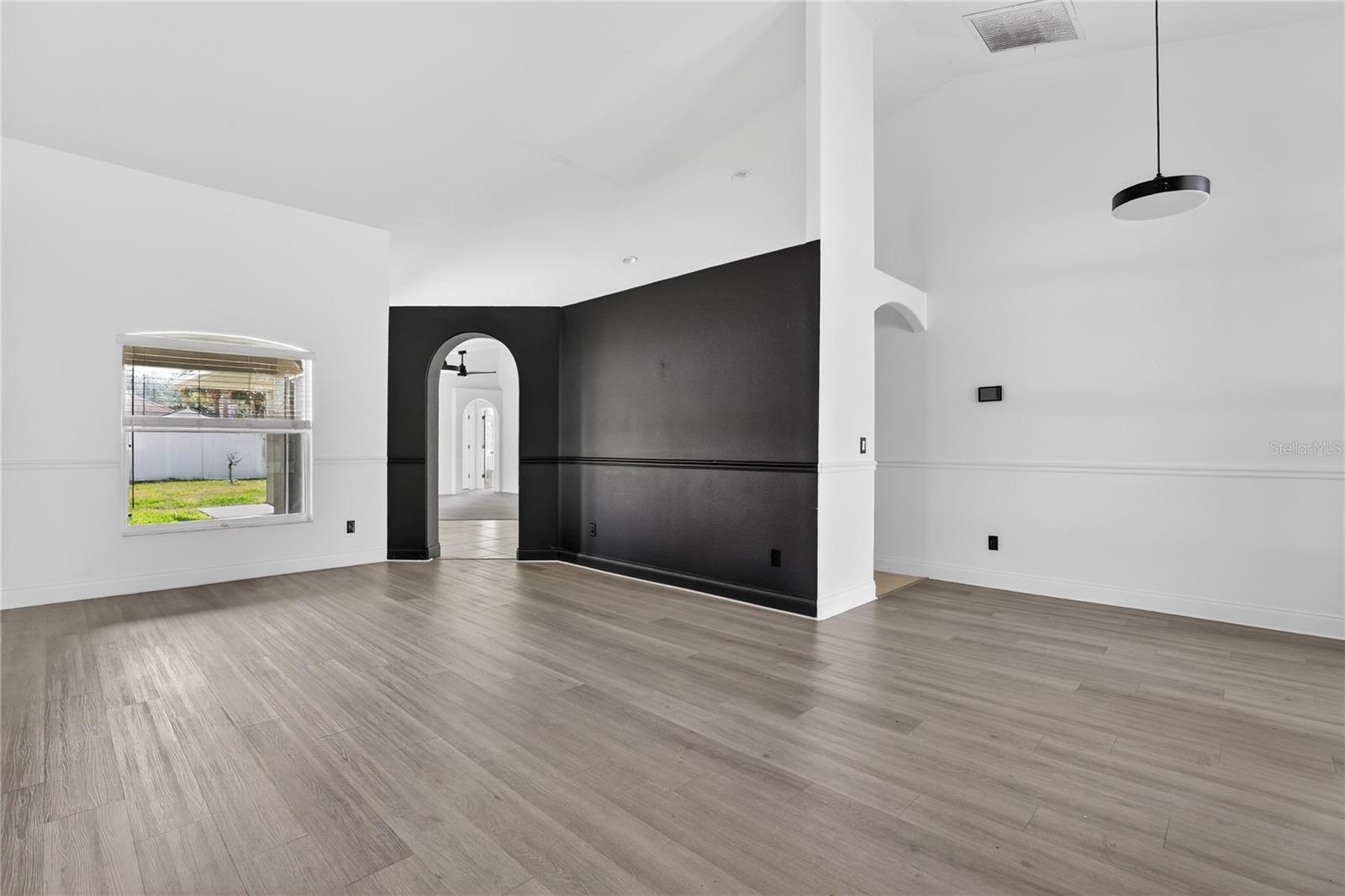 INDIAN LAKES - Residential