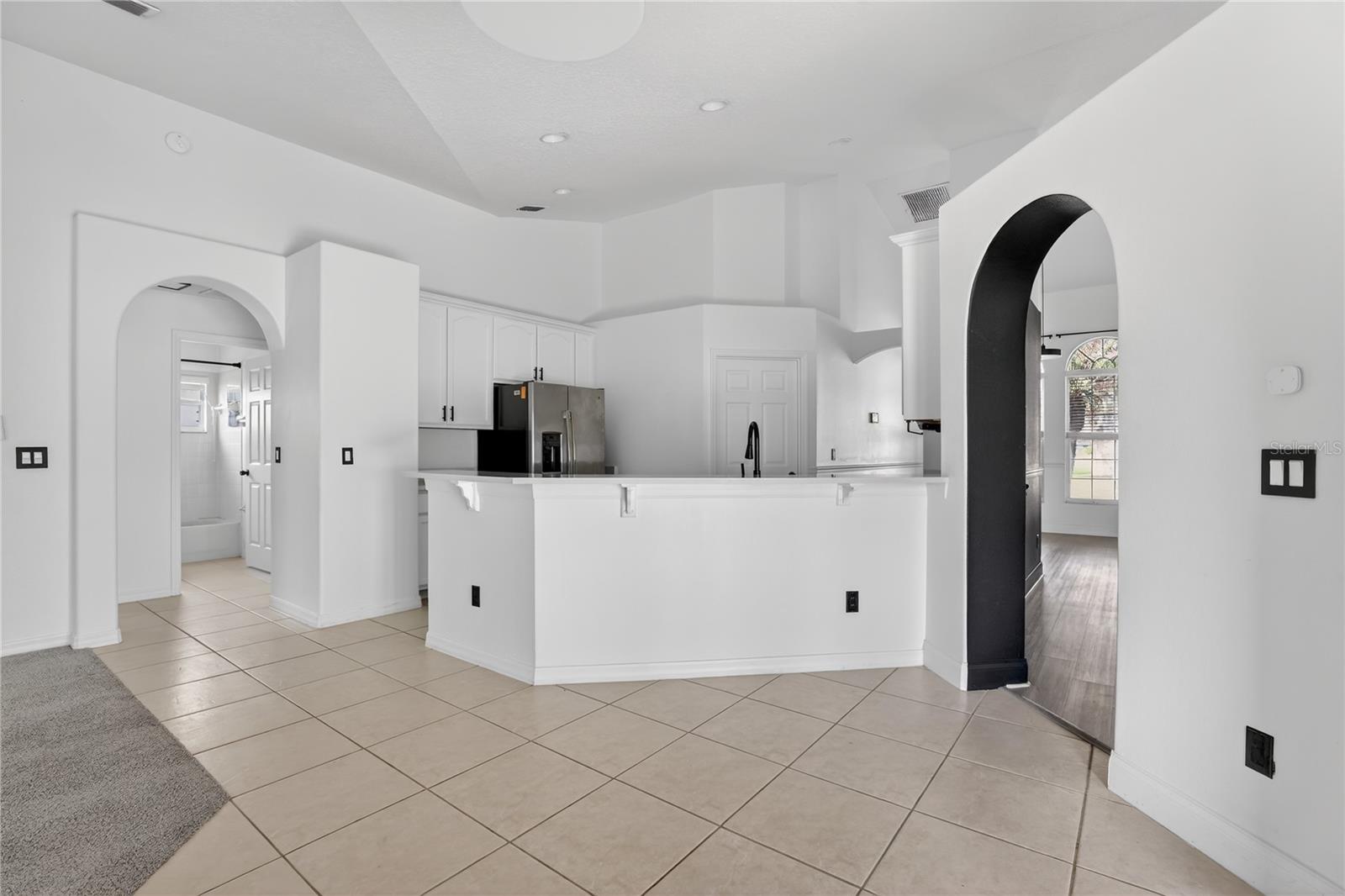 INDIAN LAKES - Residential