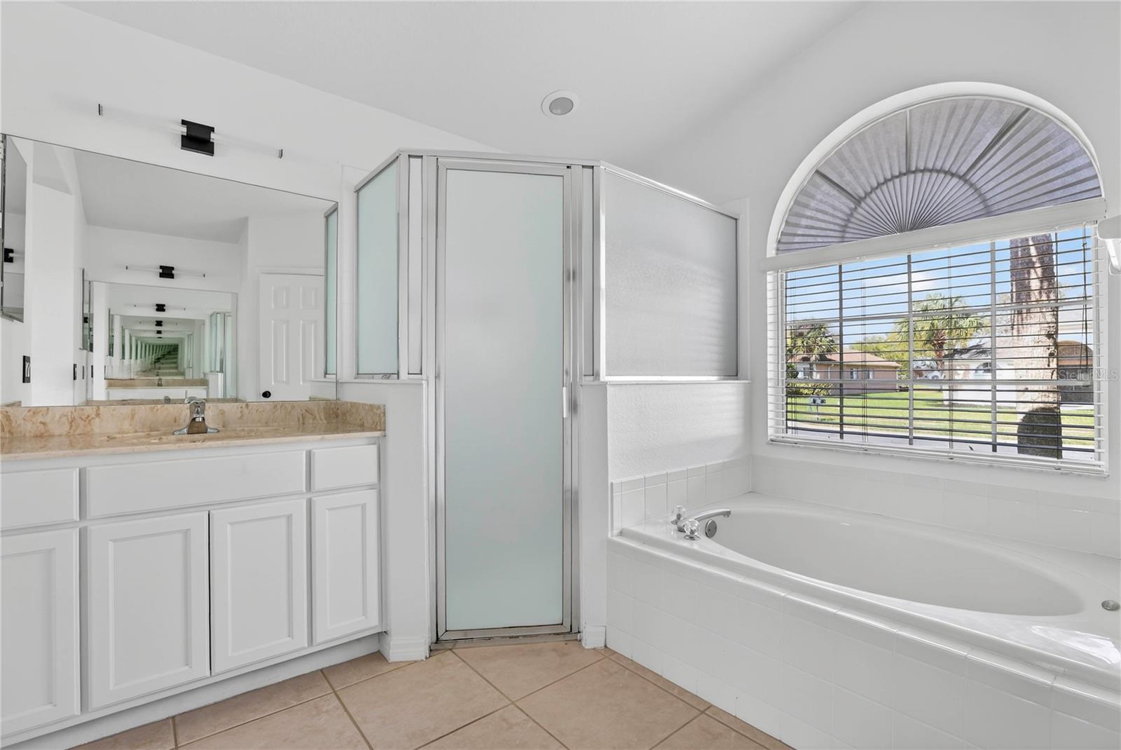 INDIAN LAKES - Residential