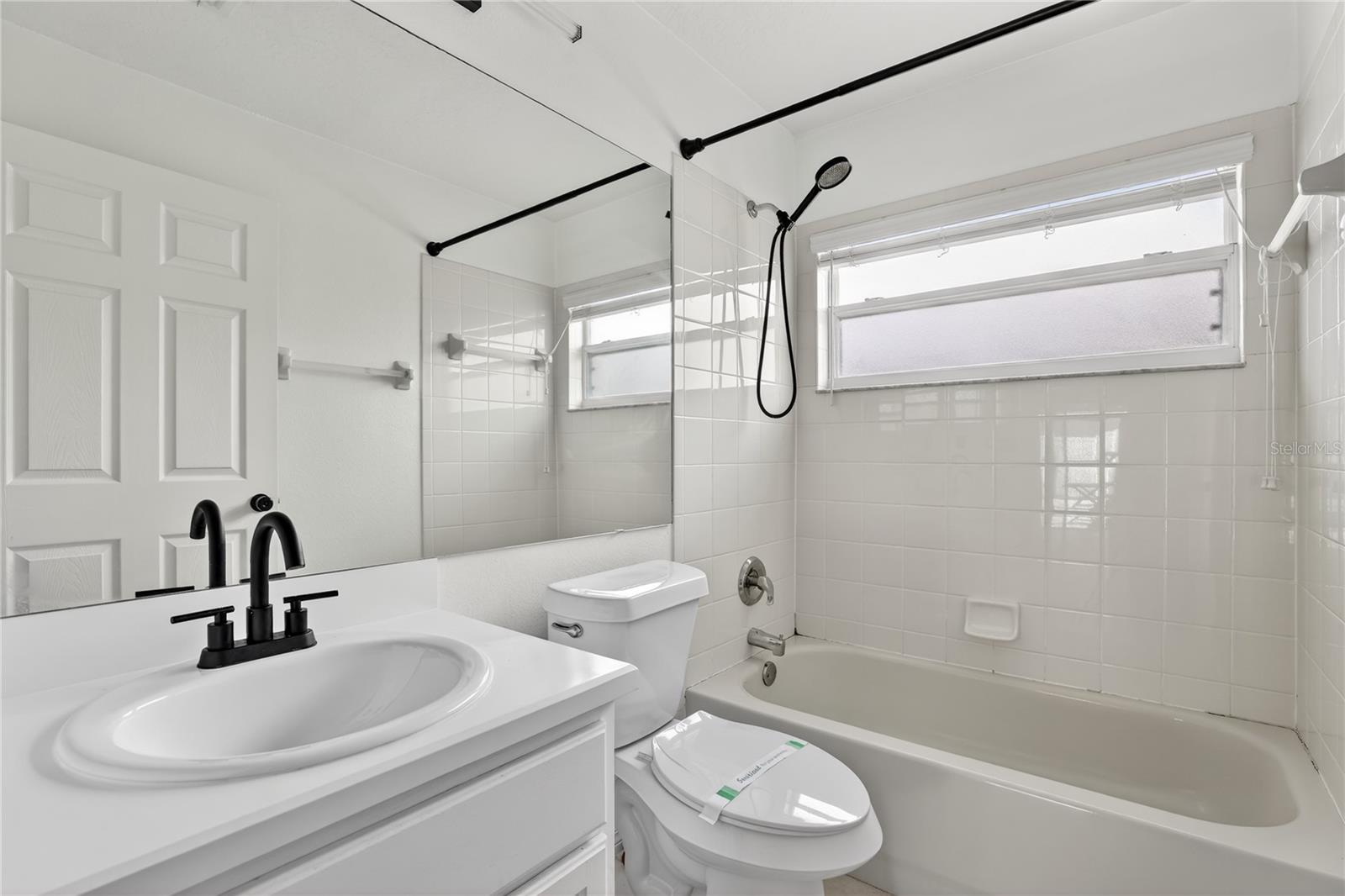 INDIAN LAKES - Residential