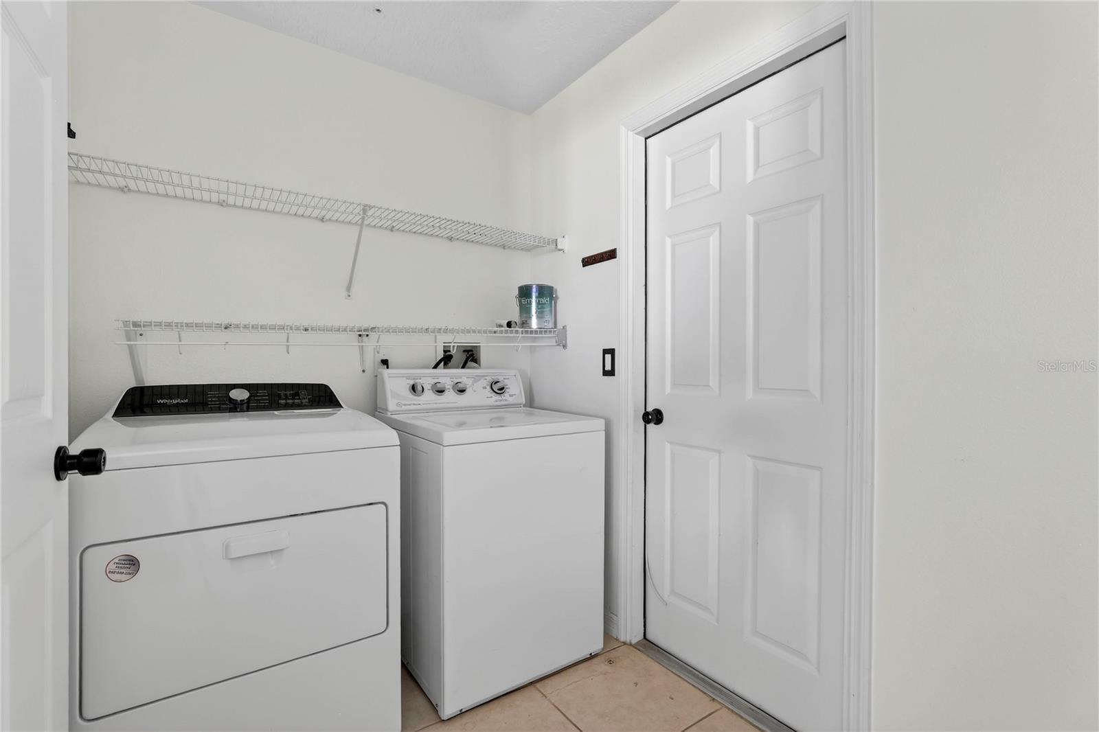 INDIAN LAKES - Residential