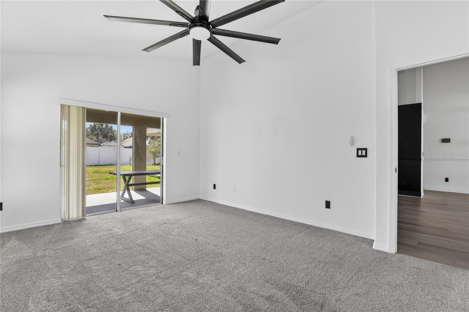 INDIAN LAKES - Residential