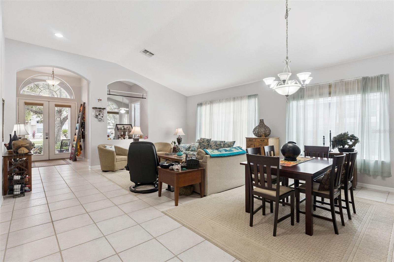 2819 SUMMER SWAN DRIVE