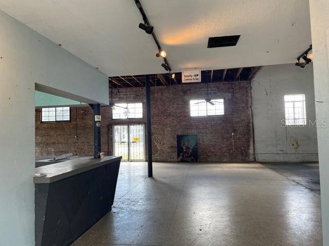 BOULEVARD ADD TO SARASOTA - Commercial Lease