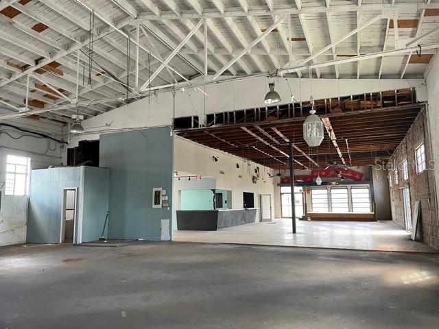 BOULEVARD ADD TO SARASOTA - Commercial Lease