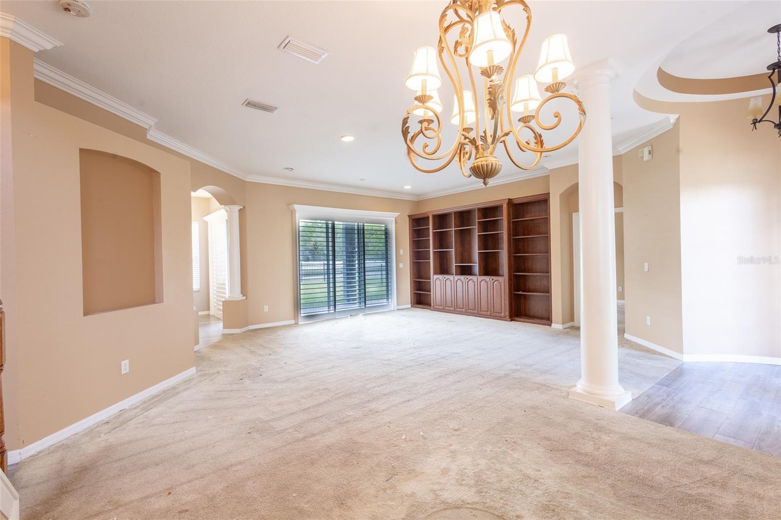 IVY LAKE ESTATES - Residential