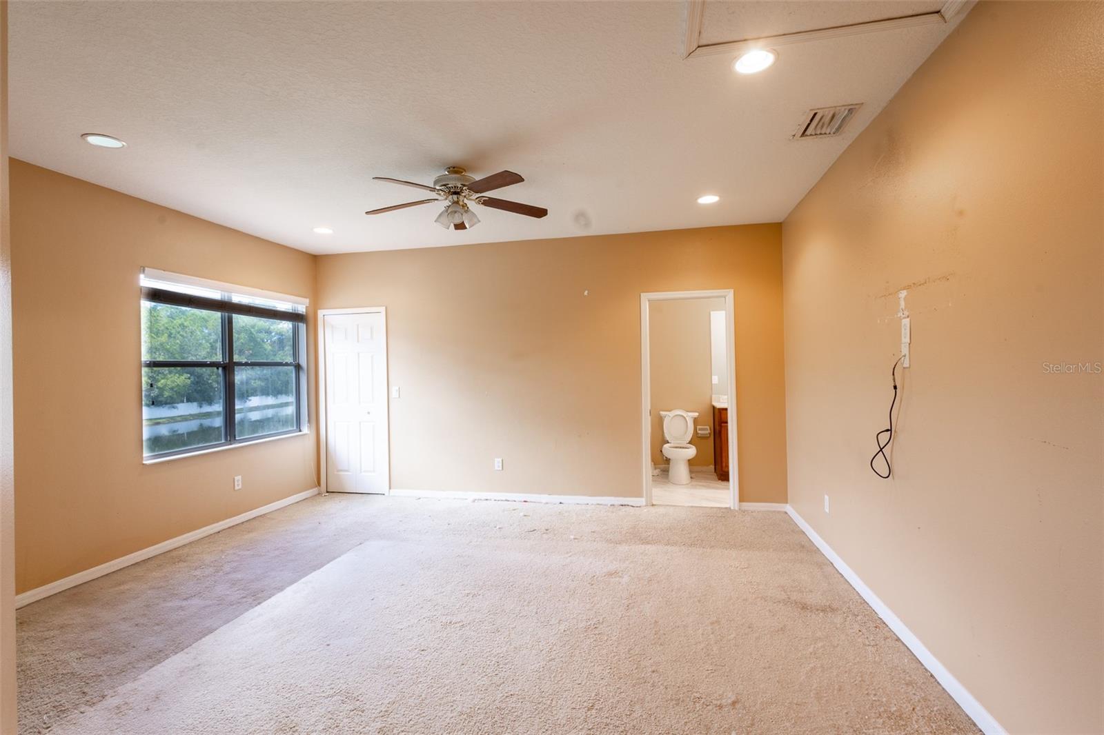 IVY LAKE ESTATES - Residential