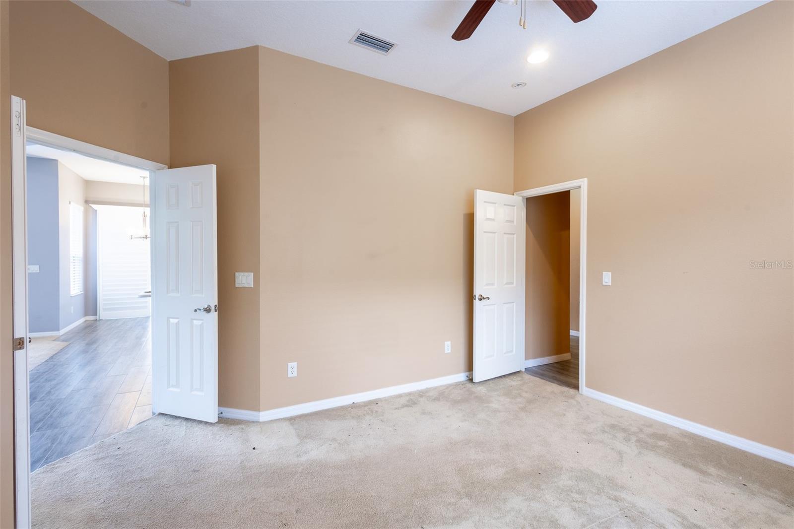 IVY LAKE ESTATES - Residential