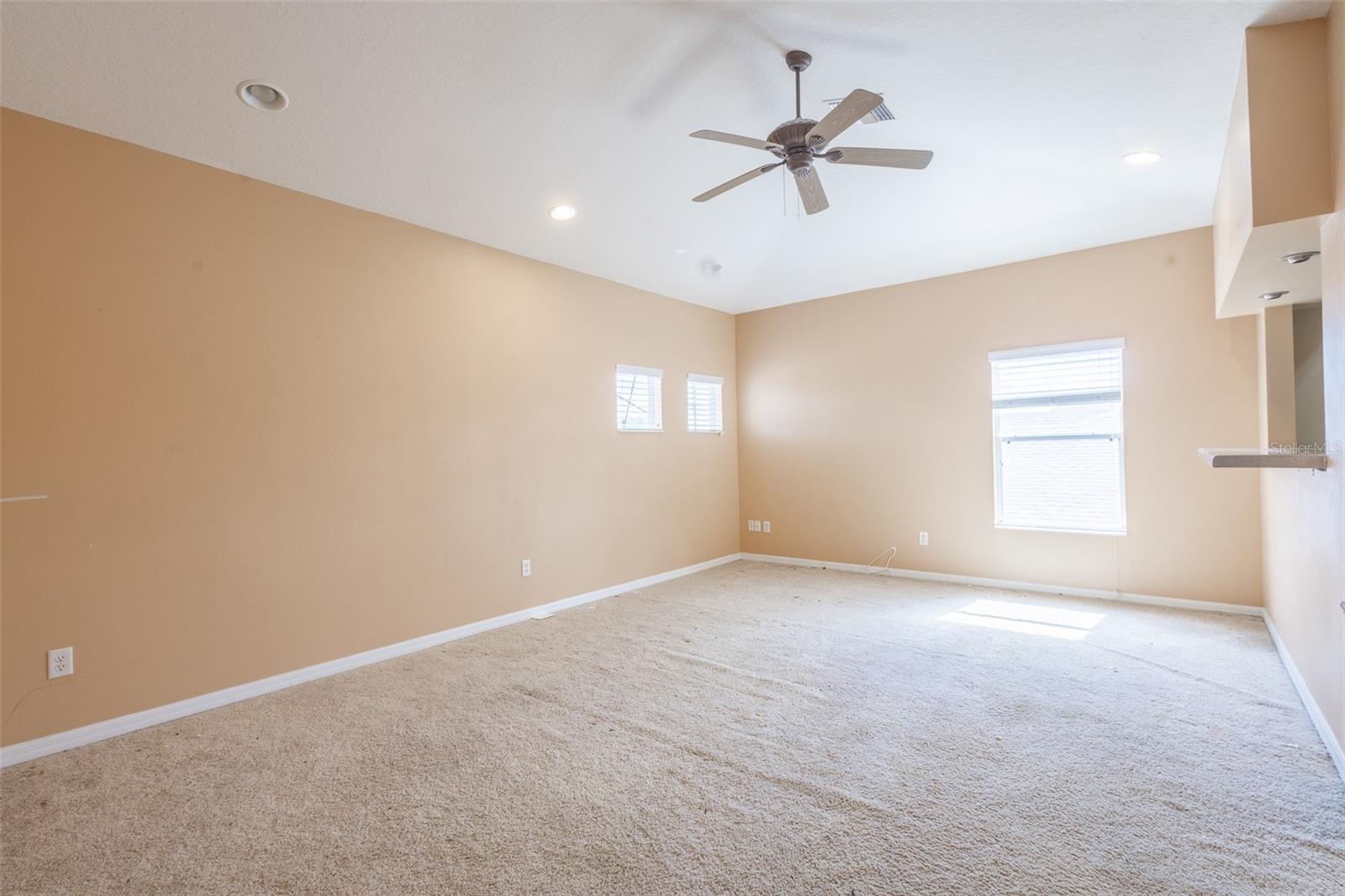 IVY LAKE ESTATES - Residential