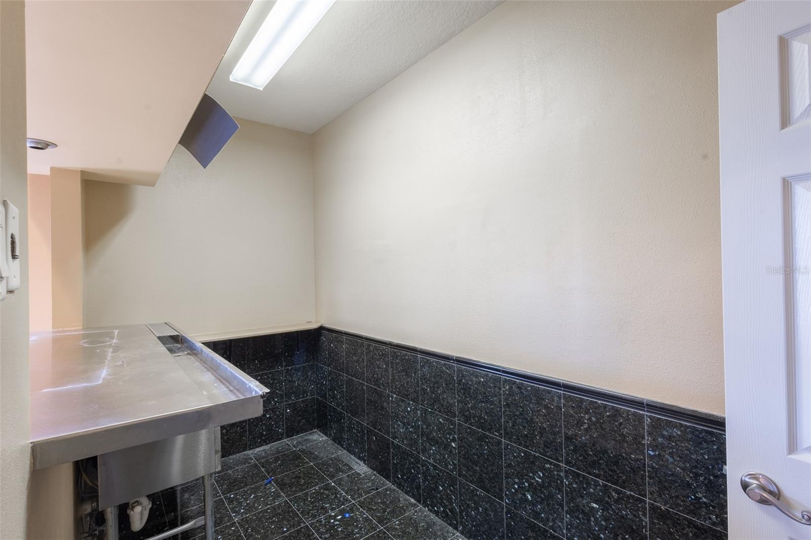 IVY LAKE ESTATES - Residential