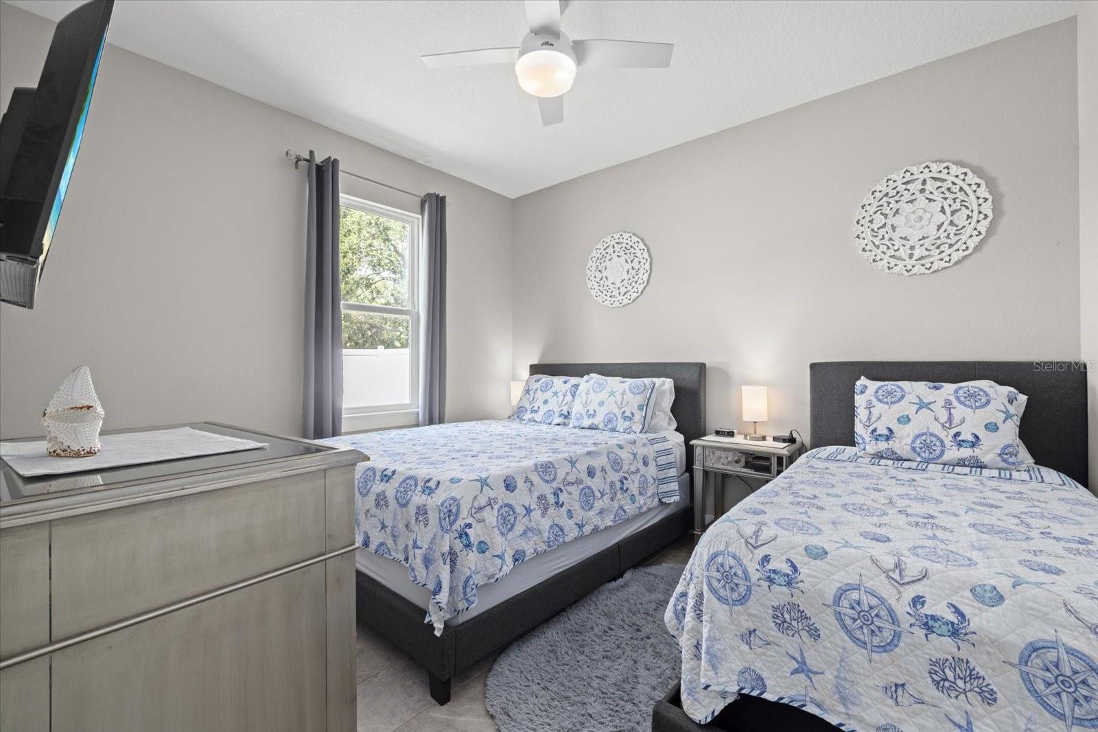 SOUTH VENICE - Residential Lease