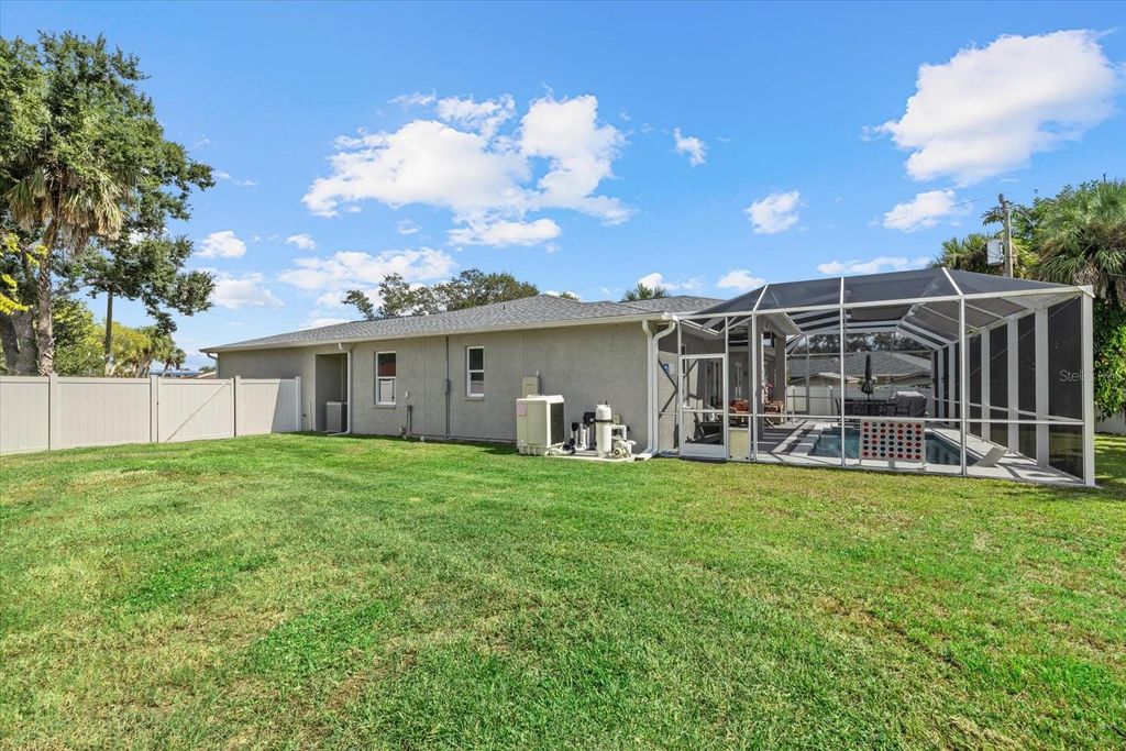 Photo of 279 Avalon Road, Venice, FL 34293 (MLS # A4669339)