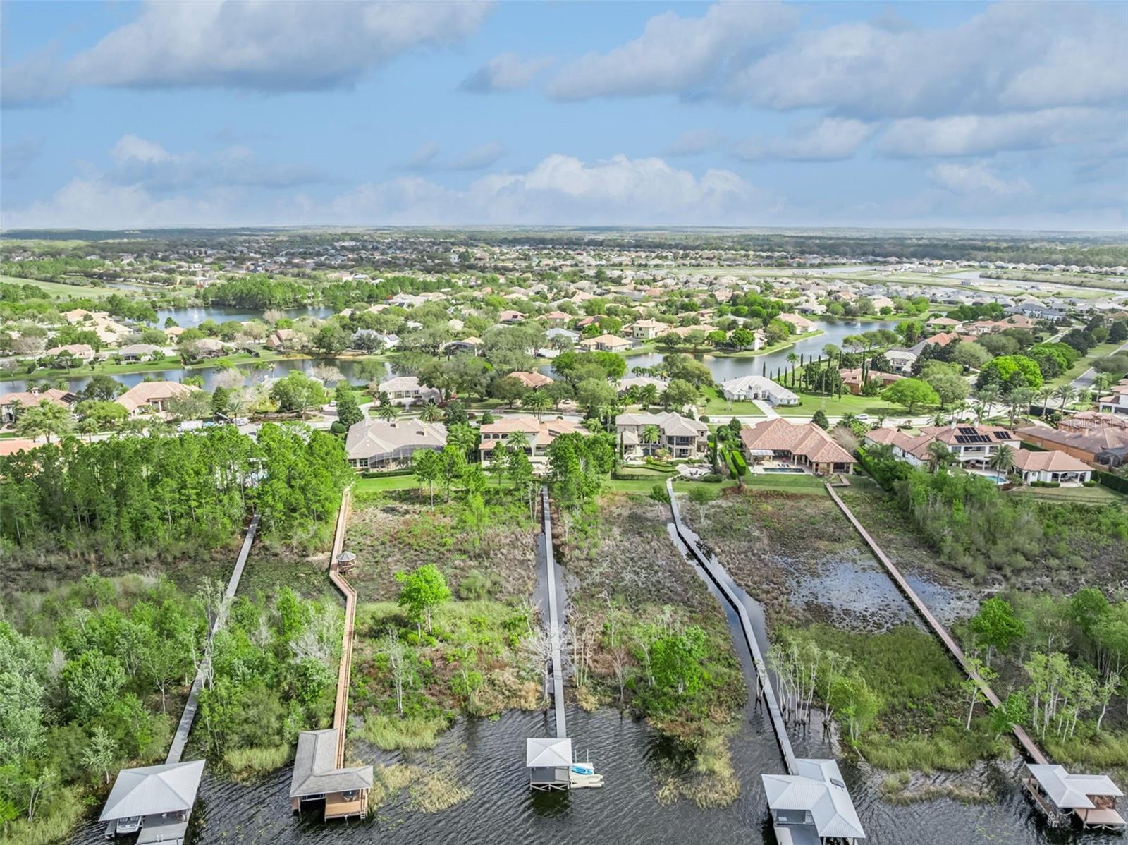 MOUNT DORA LOCH LEVEN PH 03 REP LO - Residential