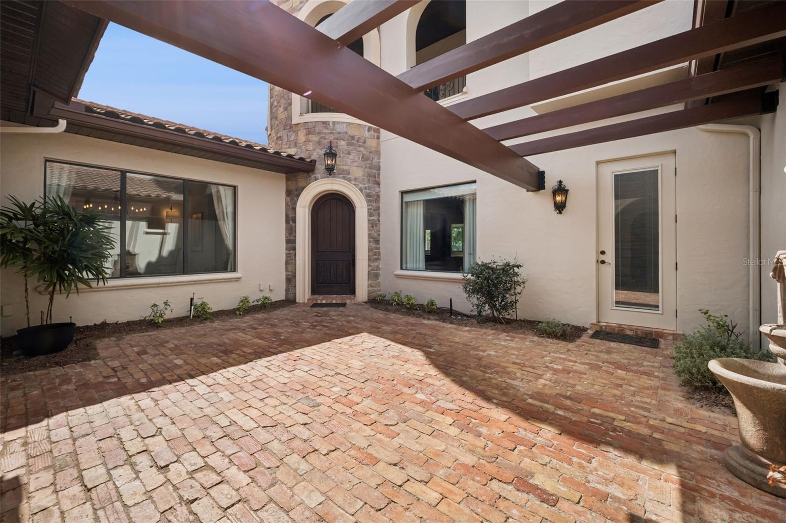 MOUNT DORA LOCH LEVEN PH 03 REP LO - Residential