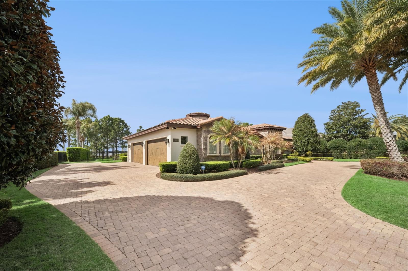 MOUNT DORA LOCH LEVEN PH 03 REP LO - Residential