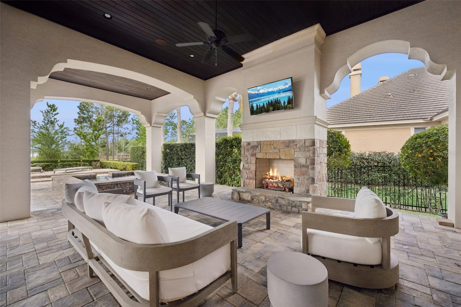 MOUNT DORA LOCH LEVEN PH 03 REP LO - Residential