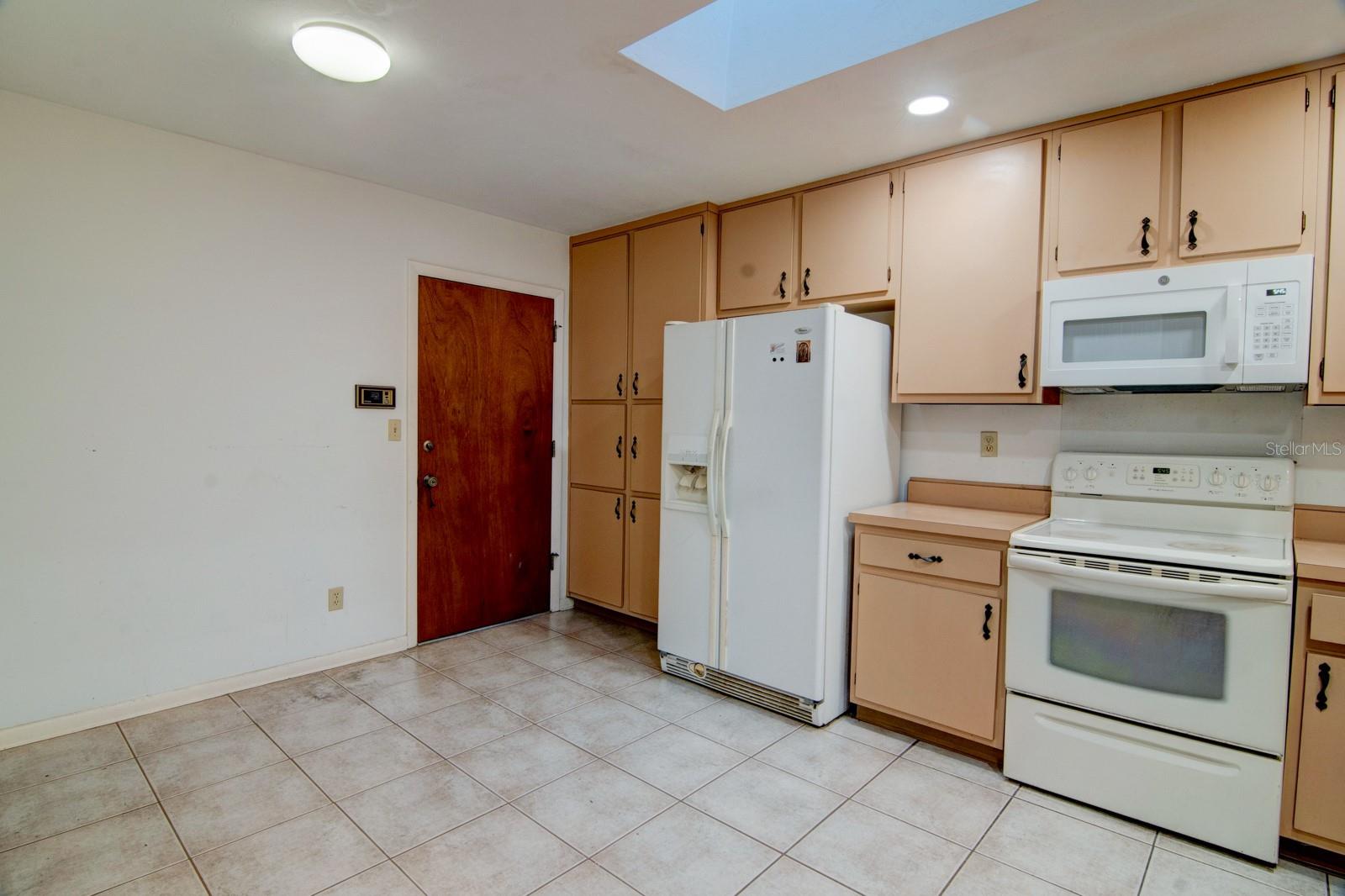 CUMBERLAND CIRCLE - Residential