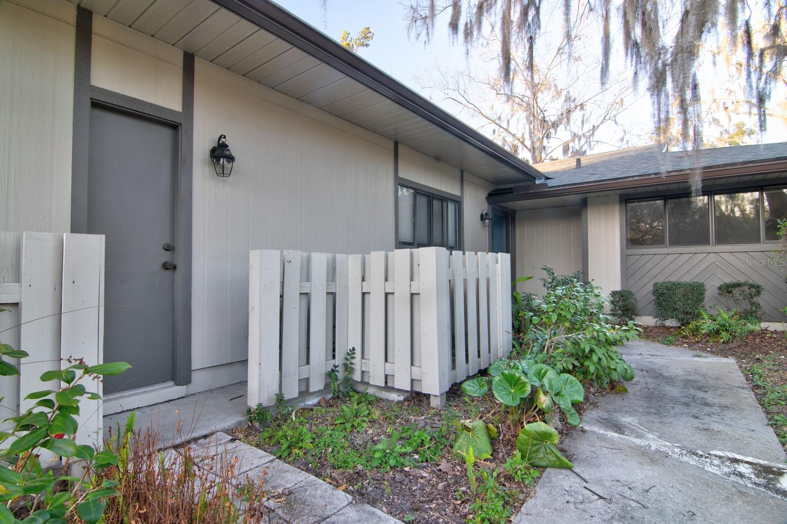 CUMBERLAND CIRCLE - Residential