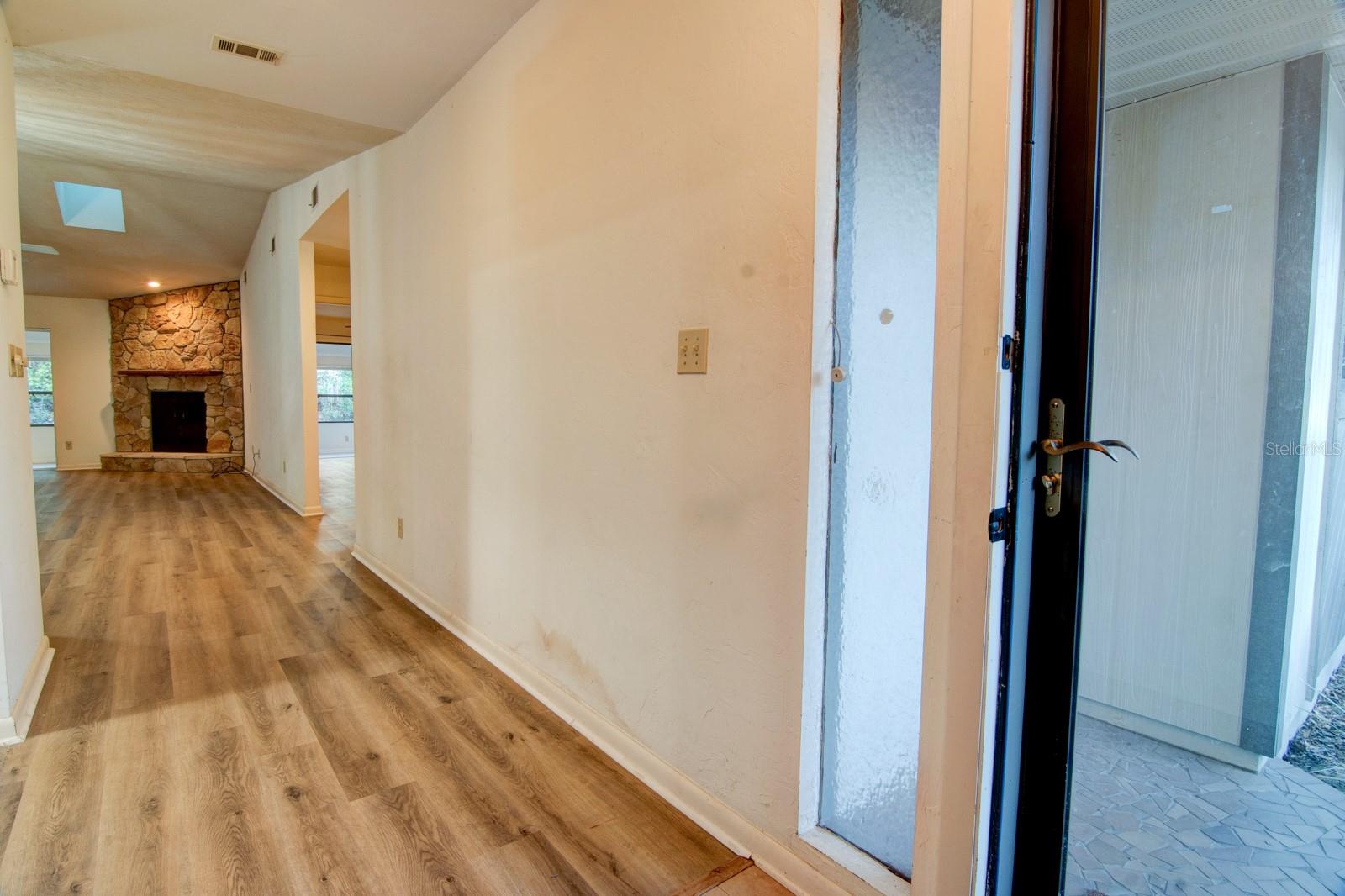 CUMBERLAND CIRCLE - Residential