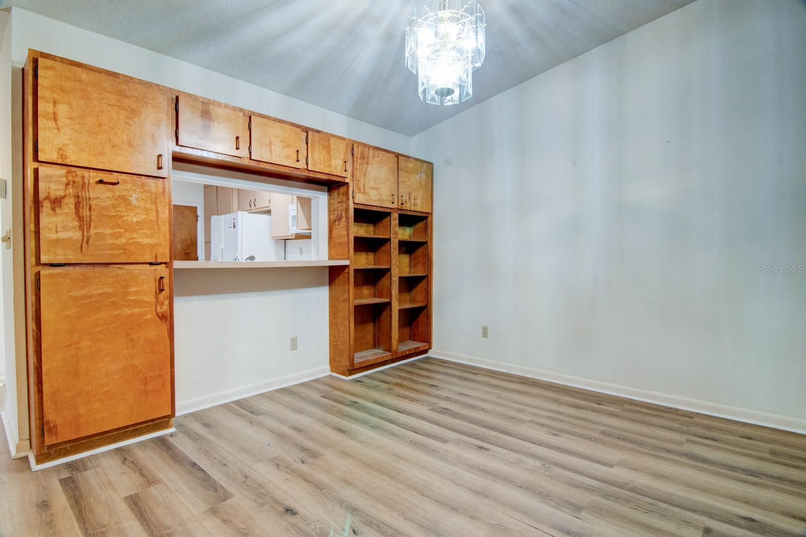 CUMBERLAND CIRCLE - Residential