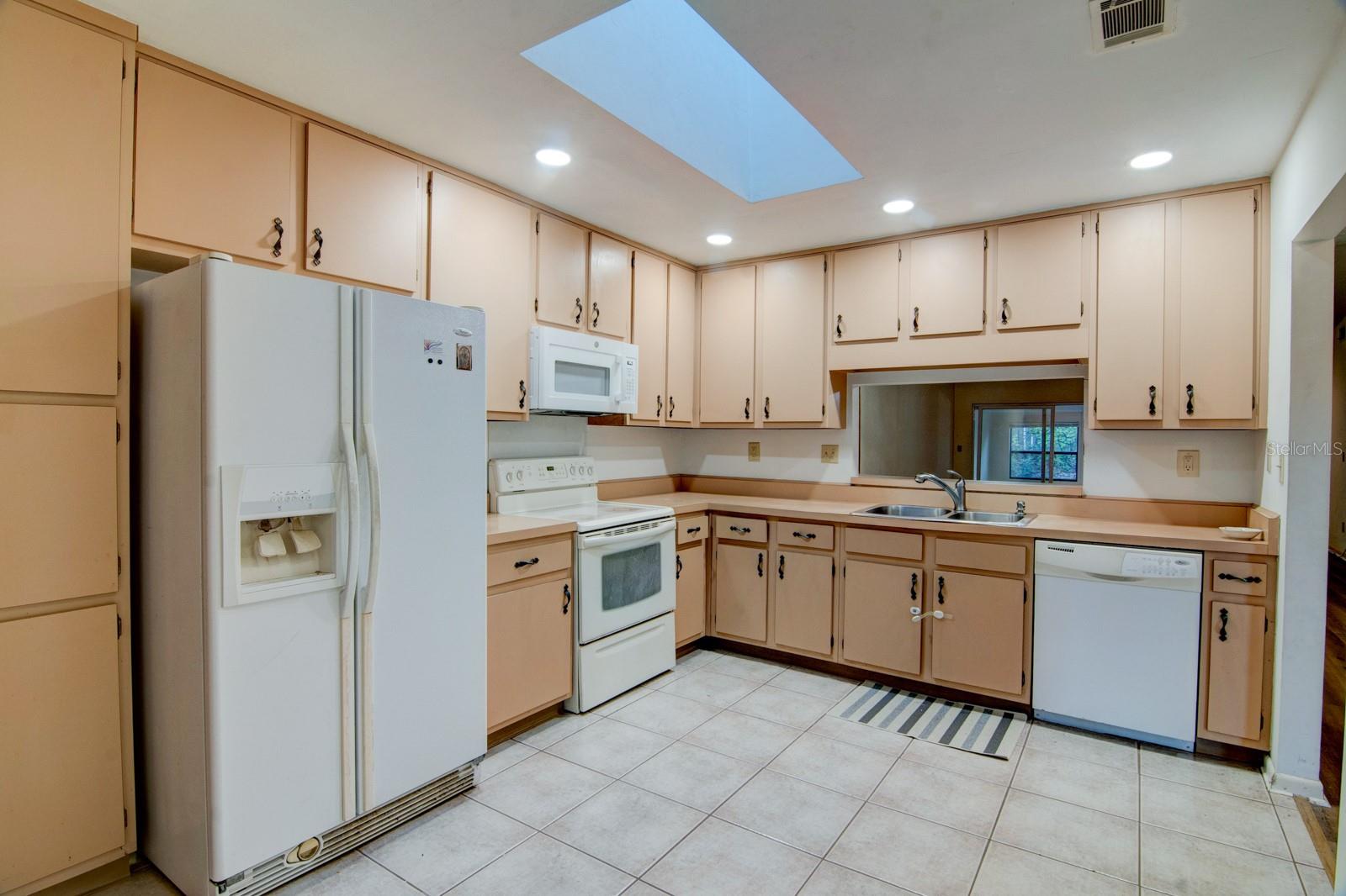 CUMBERLAND CIRCLE - Residential