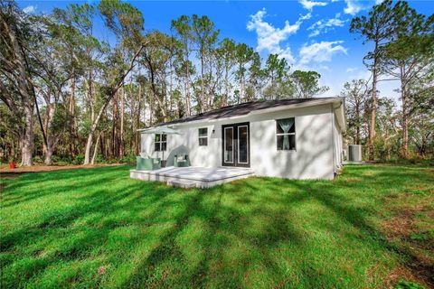 A home in LAKELAND