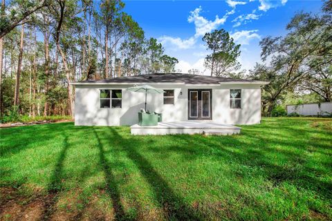 A home in LAKELAND