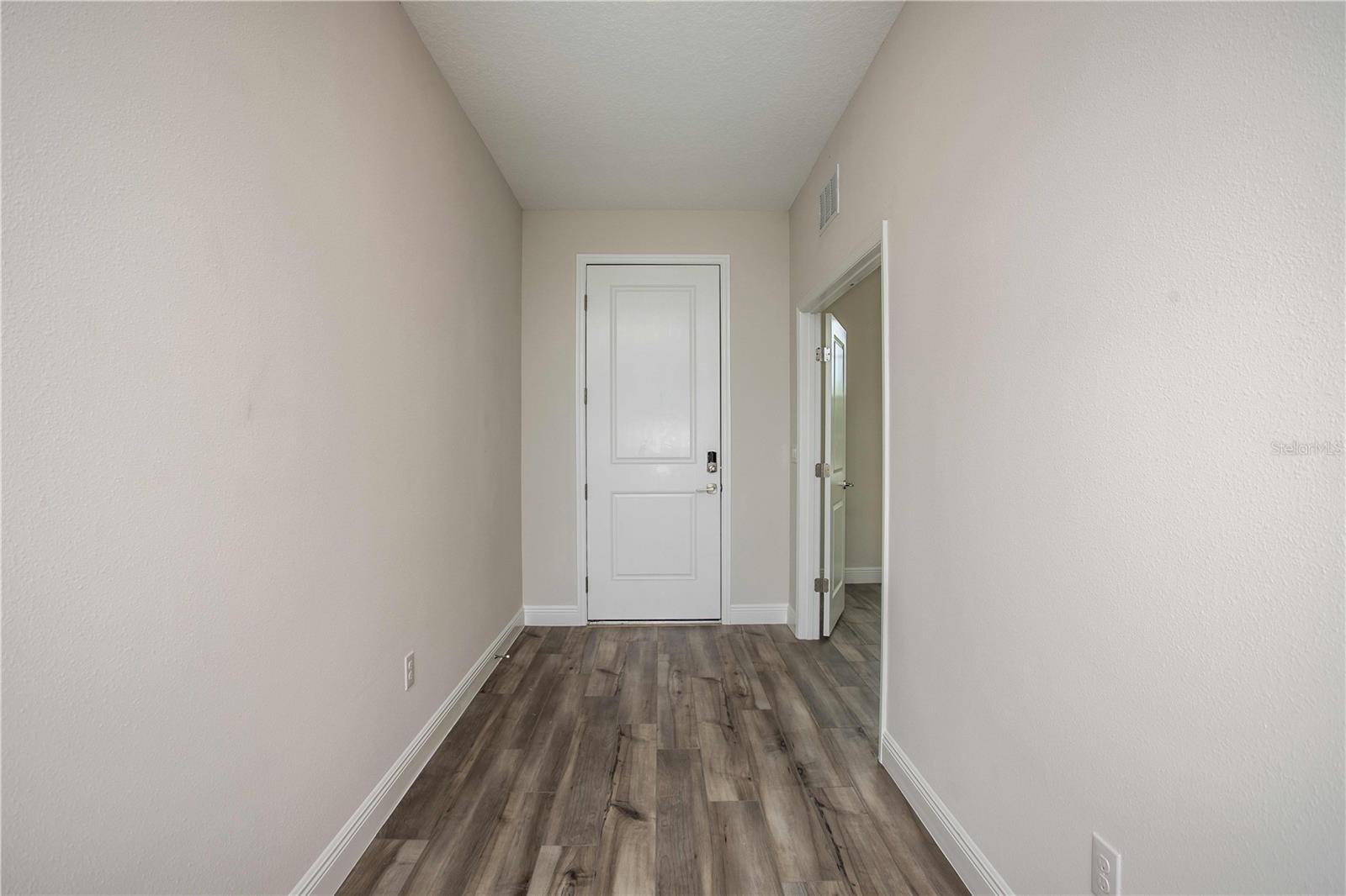 PASADENA WOODS - Residential