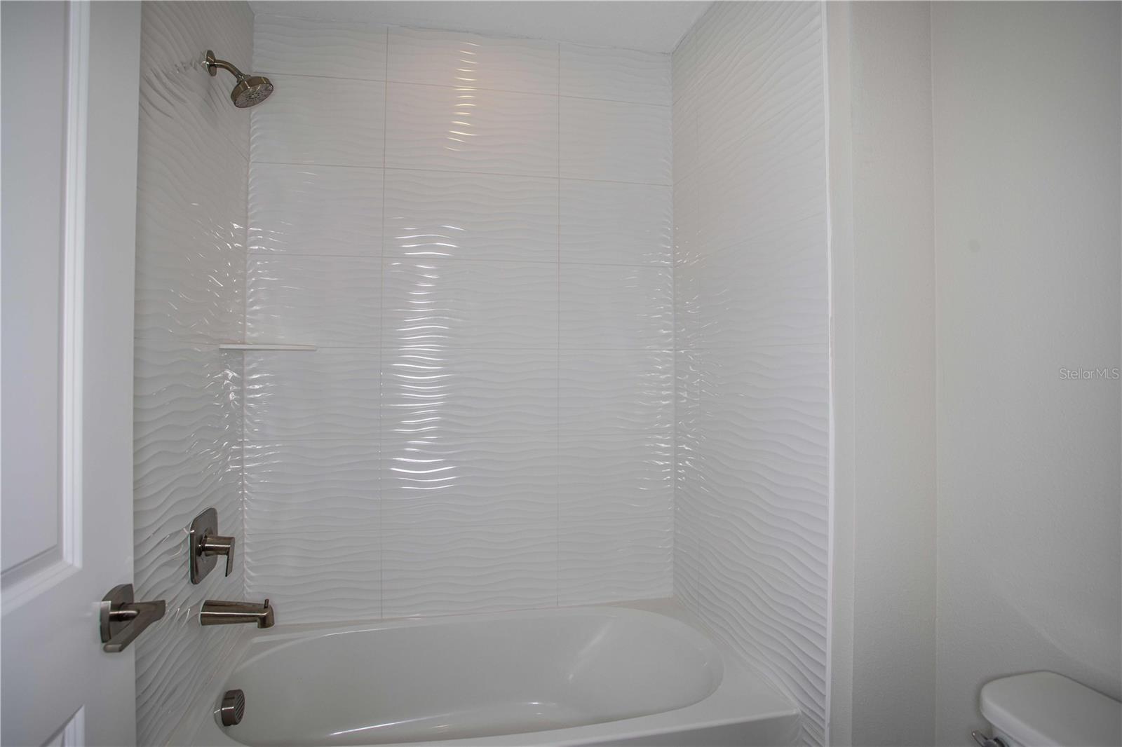 PASADENA WOODS - Residential