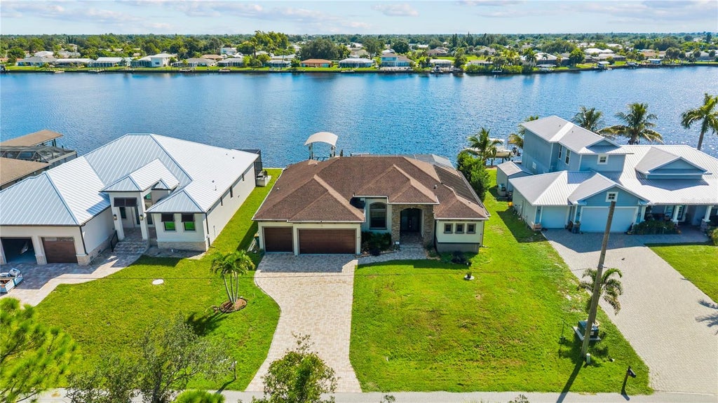 Photo of 349 Springview Circle NW, Port Charlotte, FL 33948 (MLS # A4705102)
