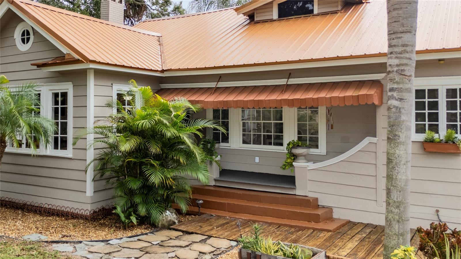 COVE CAY - Residential