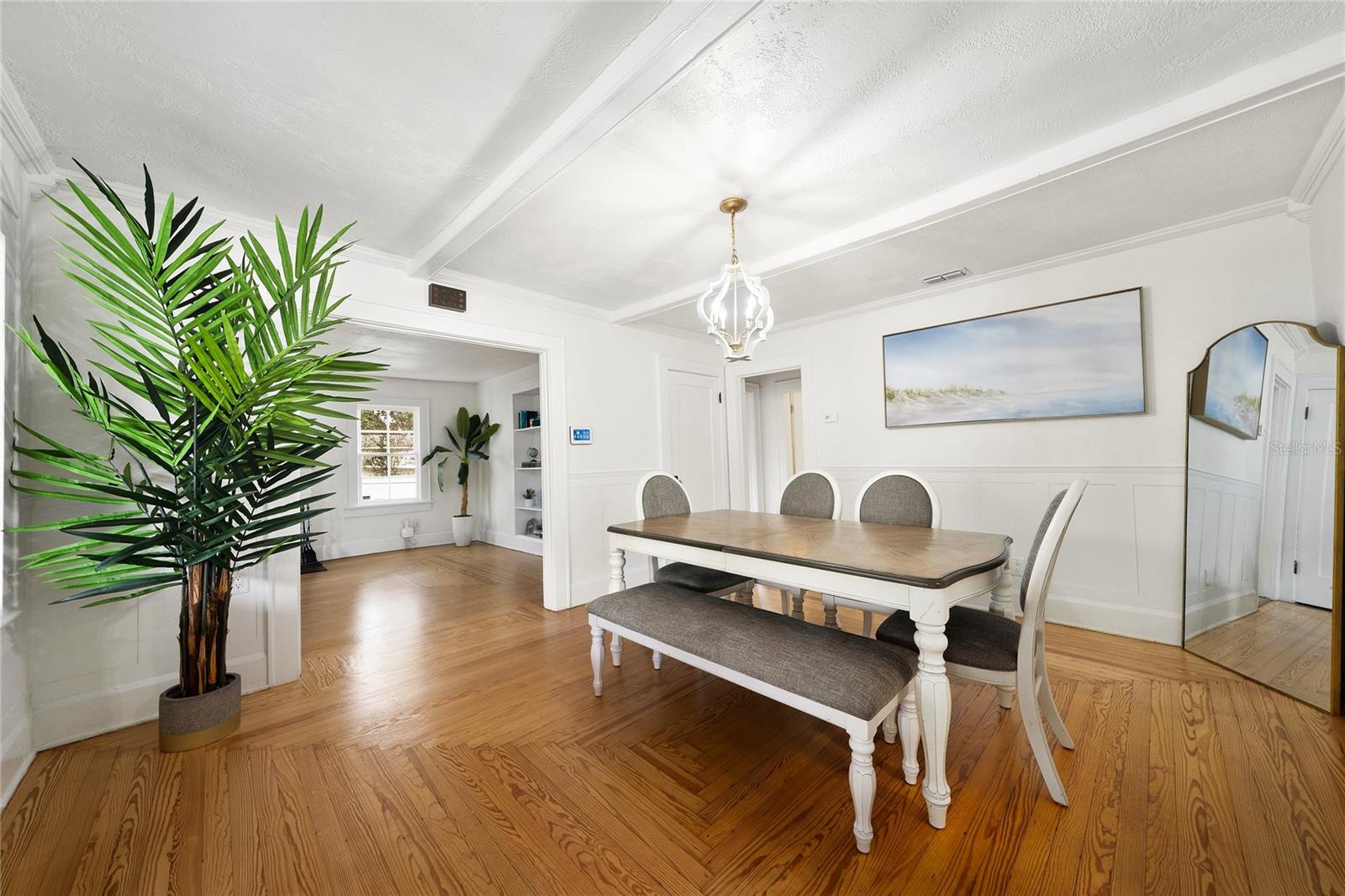 COVE CAY - Residential