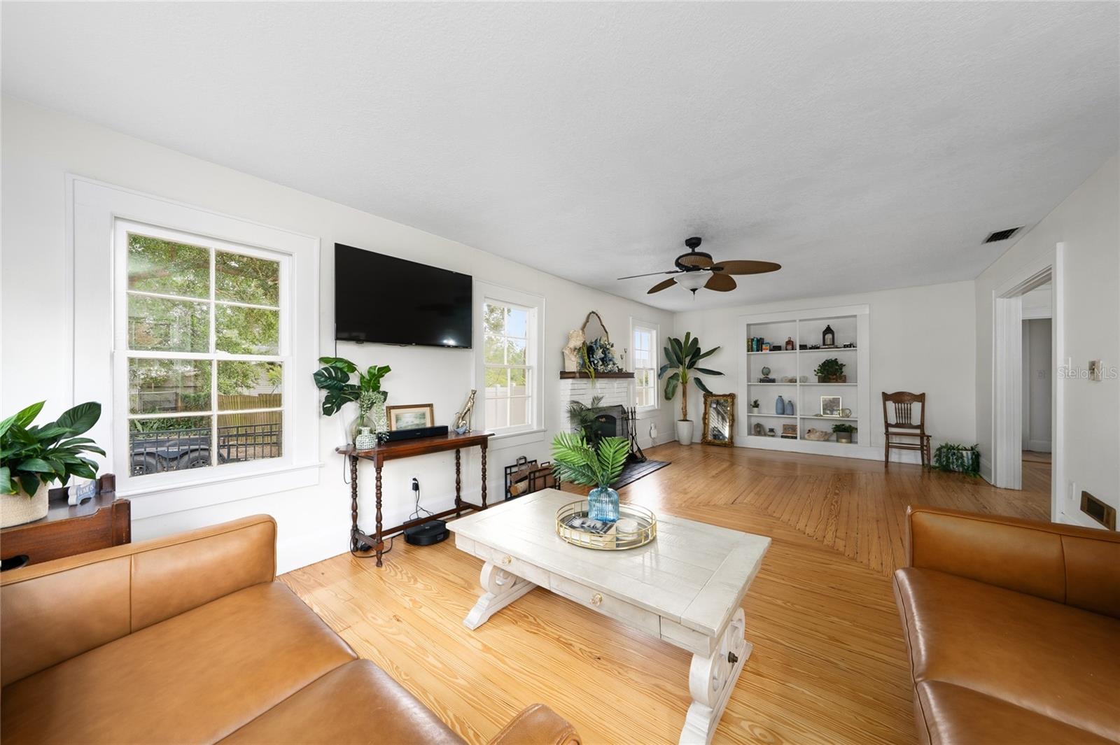 COVE CAY - Residential